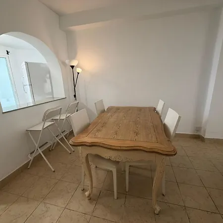 Будинок відпочинку Casa Torrecilla Linda Adosado 2 A 50 Metros De La Playa Torrecilla Нерха