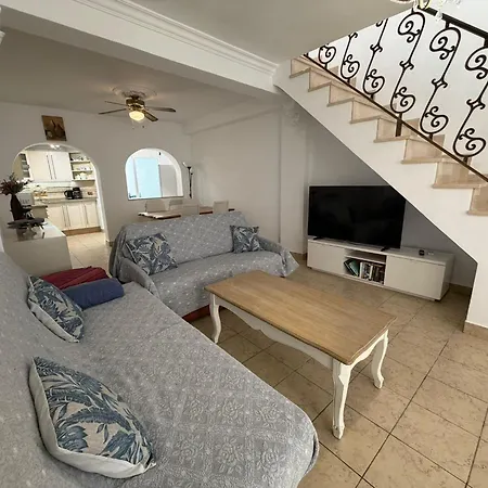 Casa Torrecilla Linda Adosado 2 A 50 Metros De La Playa Torrecilla Нерха