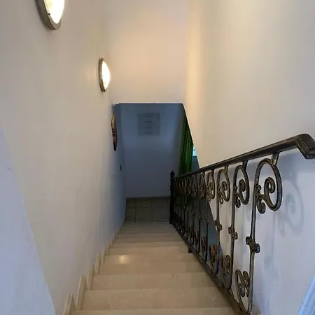 Casa Torrecilla Linda Adosado 2 A 50 Metros De La Playa Torrecilla Hébergement de vacances Nerja