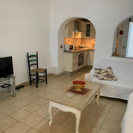 Casa Torrecilla Linda Adosado 2 A 50 Metros De La Playa Torrecilla Nerja