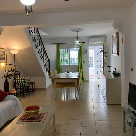 Nyaraló Casa Torrecilla Linda Adosado 2 A 50 Metros De La Playa Torrecilla Nerja