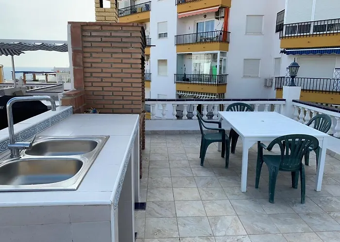 Casa Torrecilla Linda Adosado 2 A 50 Metros De La Playa Torrecilla * Нерха