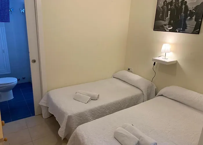 Casa Torrecilla Linda Adosado 2 A 50 Metros De La Playa Torrecilla Nerja